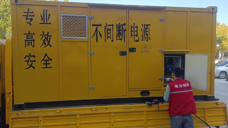 湘桥柴油发电机组和UPS电源配合使用时,如何避免切换过程中的电力中断?